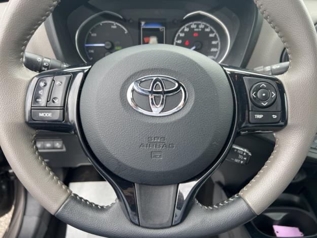 TOYOTA Yaris Hybrid Collection  1.5 101 ch 
