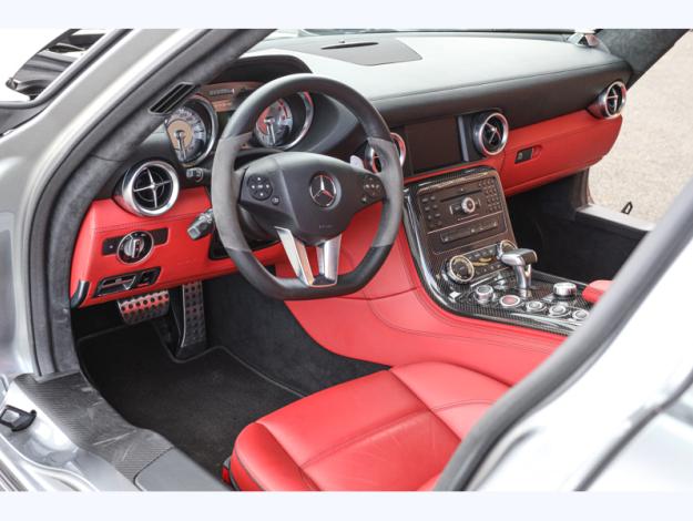 MERCEDES-BENZ SLS AMG Coupé  