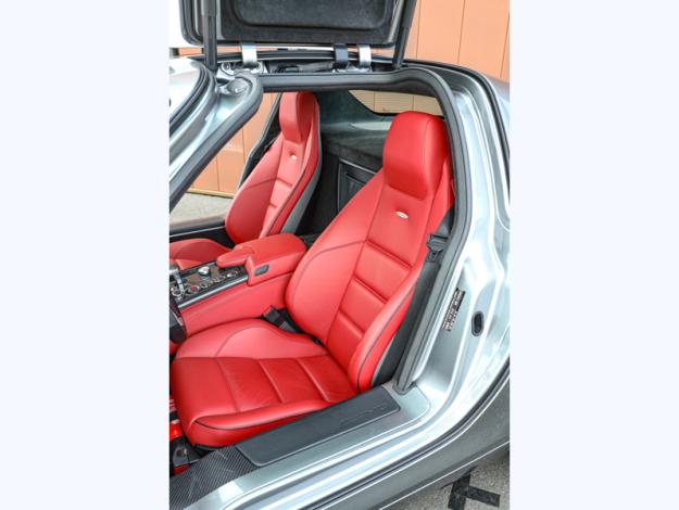 MERCEDES-BENZ SLS AMG Coupé  