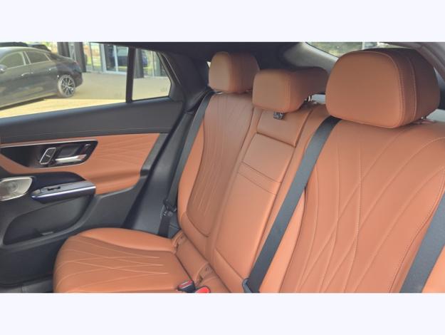 MERCEDES-BENZ GLC Coupé GLC 300 de Hybrid EQ 4MATIC Coupé AMG Line +  GLC 300 d e Hybrid EQ 4MATIC Coupé AMG Line +