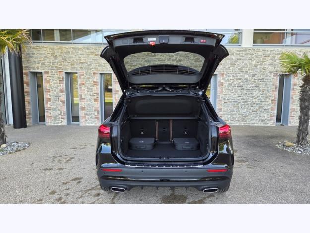 MERCEDES-BENZ GLA 250 e Hybrid EQ AMG Line  GLA 250 e Hybrid EQ AMG Line