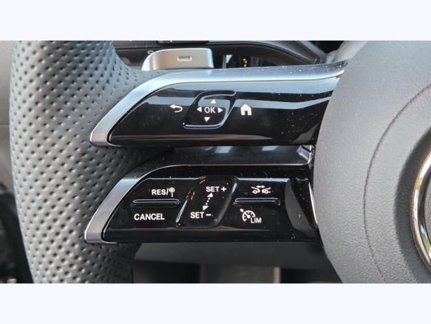 MERCEDES-BENZ GLA 250 e Hybrid EQ AMG Line  GLA 250 e Hybrid EQ AMG Line