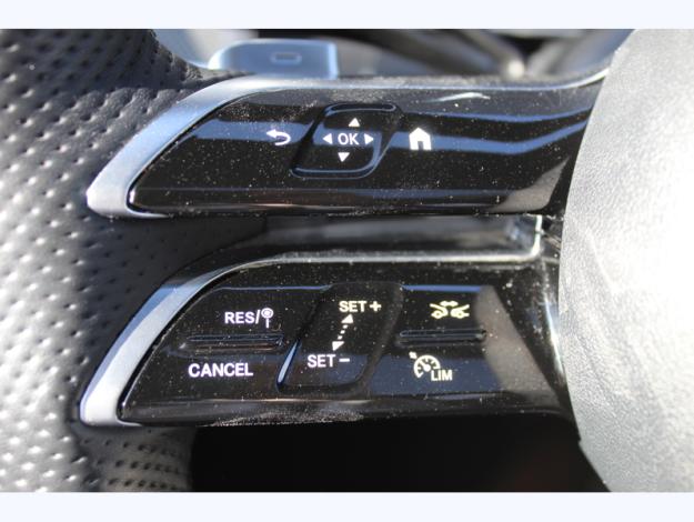 MERCEDES-BENZ GLC SUV GLC 400 e 4MATIC AMG Line  GLC 400 e  Hybrid EQ 4MATIC AMG Line