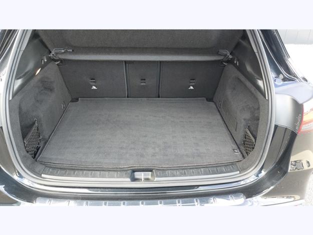 MERCEDES-BENZ GLA 200 d AMG Line  