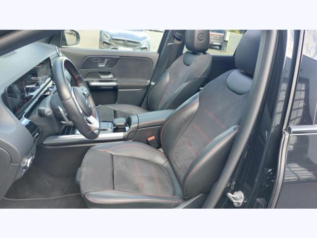 MERCEDES-BENZ GLA 200 d AMG Line  