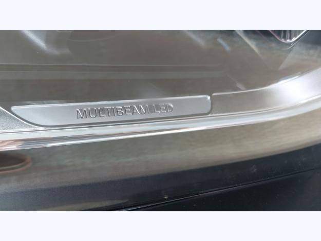 MERCEDES-BENZ GLA 200 d AMG Line  