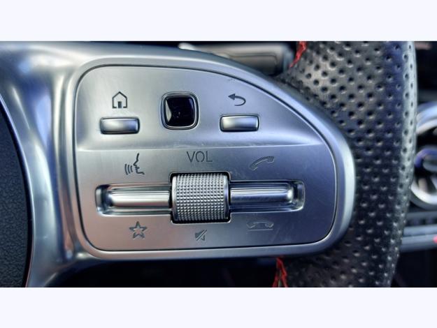 MERCEDES-BENZ GLA 200 d AMG Line  