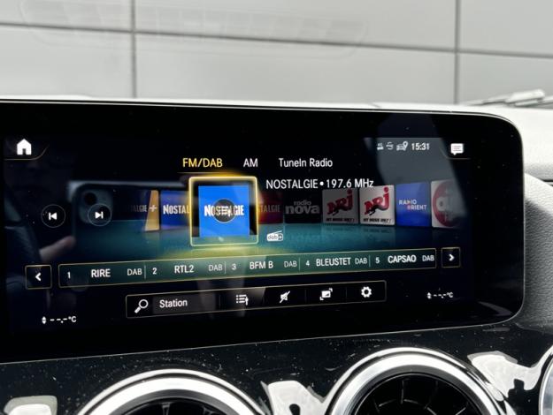 MERCEDES-BENZ GLA 200 d AMG Line  