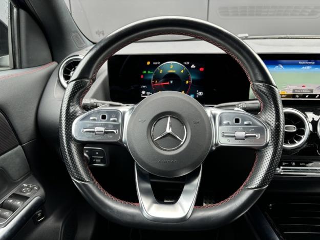 MERCEDES-BENZ GLA 200 d AMG Line  