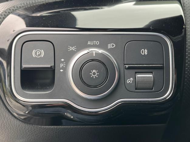 MERCEDES-BENZ Classe A 180 d Progressive Line  Classe A 180 d Progressive Line