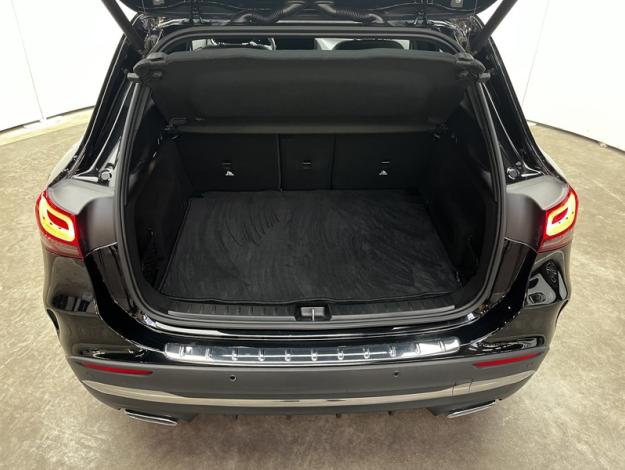 MERCEDES-BENZ GLA 200 d AMG Line  