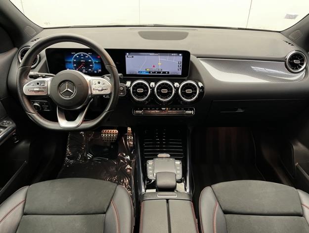 MERCEDES-BENZ GLA 200 d AMG Line  