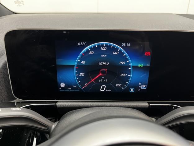 MERCEDES-BENZ GLA 200 d AMG Line  