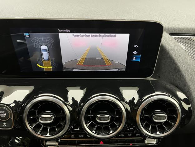 MERCEDES-BENZ GLA 200 d AMG Line  