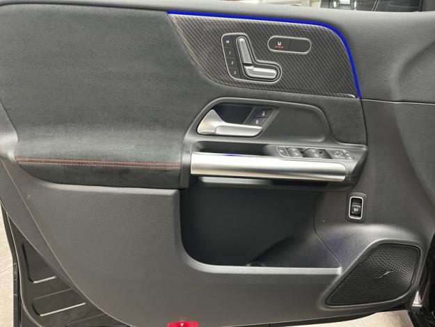 MERCEDES-BENZ Classe B 180 AMG Line Edition  