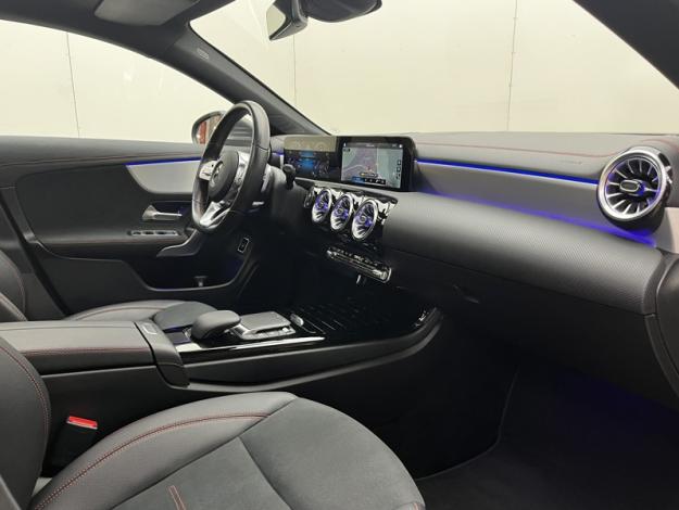 MERCEDES-BENZ CLA Shooting Brake CLA 180 Shooting Brake AMG Line  