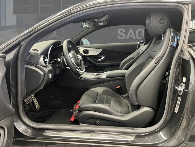 MERCEDES-BENZ C 200 4MATIC Coupé AMG Line  