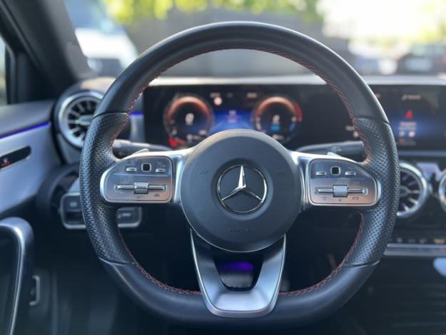 MERCEDES-BENZ A 250 e Berline AMG Pack  