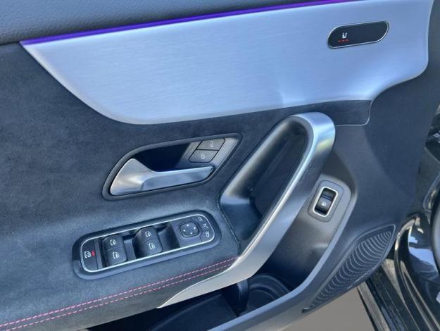 MERCEDES-BENZ A 250 e Berline AMG Pack  