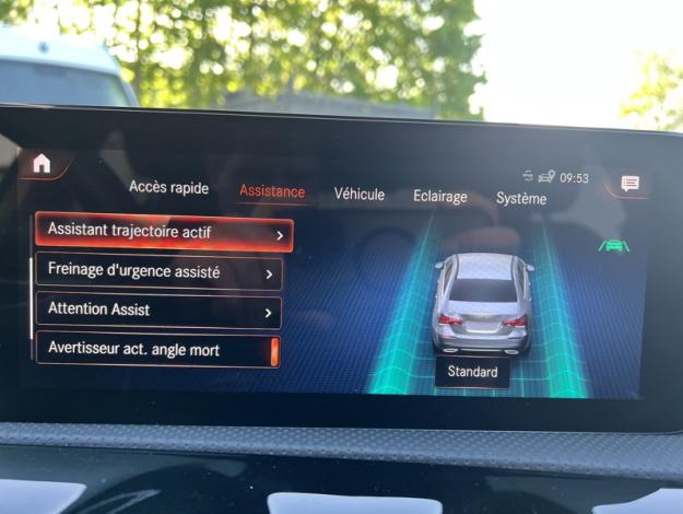 MERCEDES-BENZ A 250 e Berline AMG Pack  