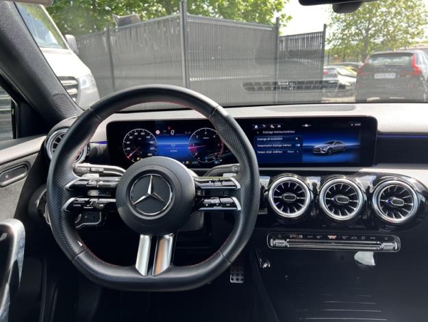 MERCEDES-BENZ A 180 d AMG Pack Night Facelift  