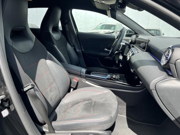 MERCEDES-BENZ A 180 d AMG Pack Night Facelift  