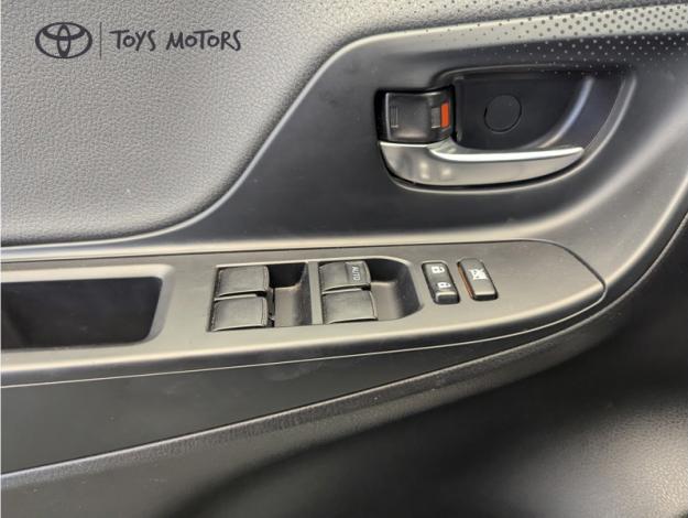 TOYOTA Yaris Design Y20  1.5 111 ch 