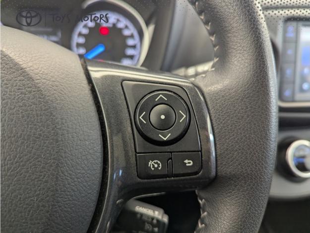 TOYOTA Yaris Design Y20  1.5 111 ch 