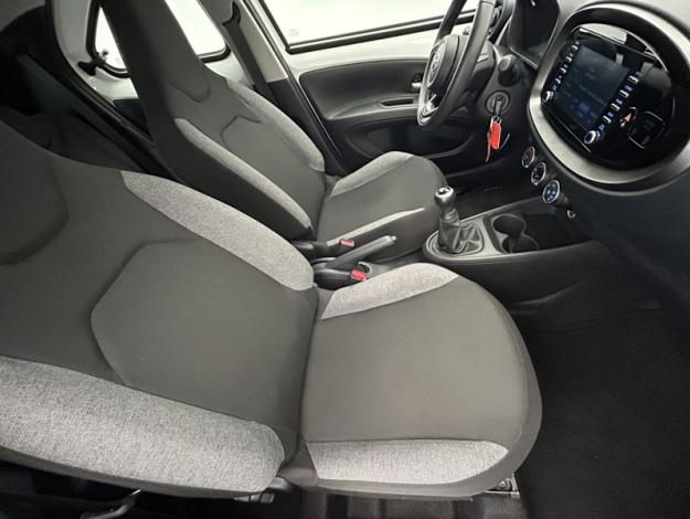 TOYOTA Aygo X 1.0 VVT-i 72 Dynamic  