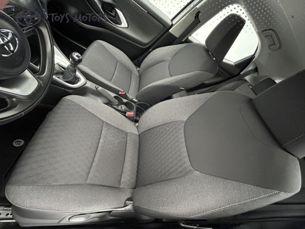 TOYOTA Yaris 120 VVT-i Dynamic  
