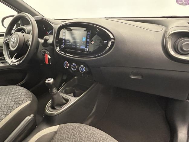 TOYOTA Aygo X 1.0 VVT-i 72 Design   