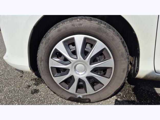 TOYOTA Yaris 100 VVT-i CVT Collection  