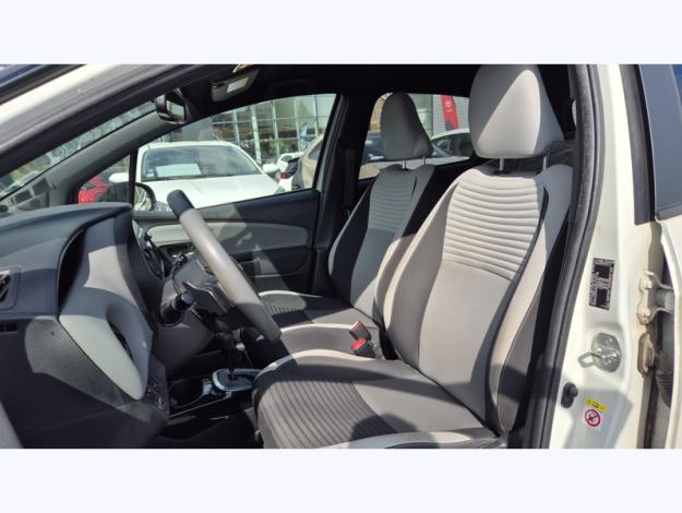 TOYOTA Yaris 100 VVT-i CVT Collection  