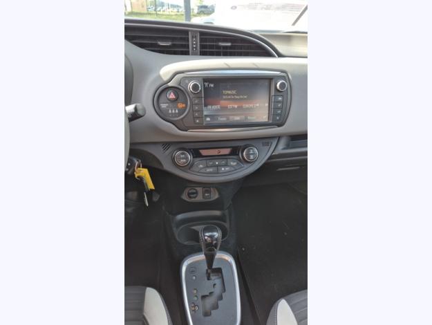 TOYOTA Yaris 100 VVT-i CVT Collection  