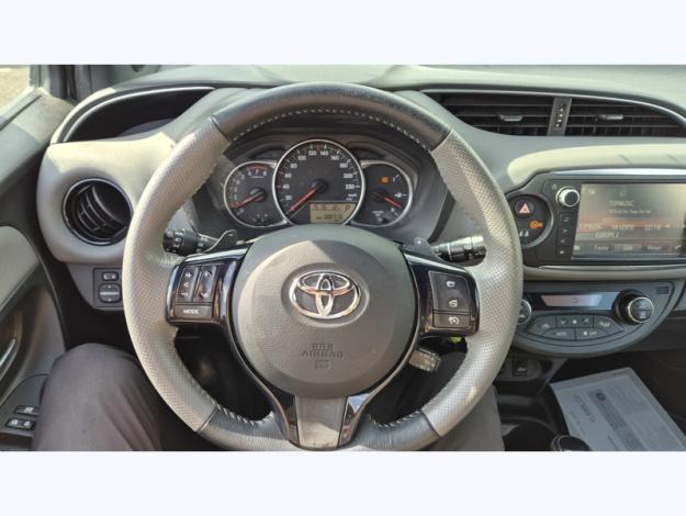 TOYOTA Yaris 100 VVT-i CVT Collection  