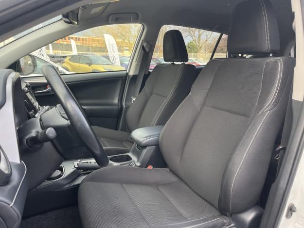 TOYOTA RAV4 2WD Dynamic Edition  