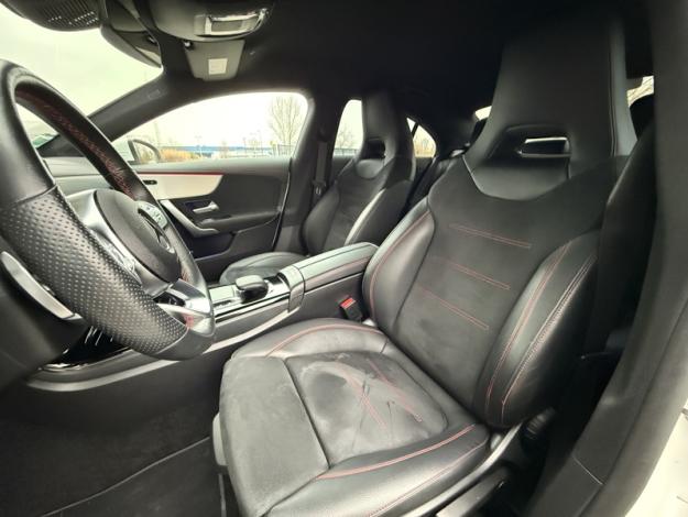MERCEDES-BENZ CLA Coupé CLA 250 e Coupé AMG Line  