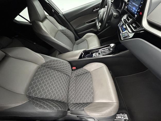 TOYOTA C-HR 2.0 Hybride 184 Distinctive  