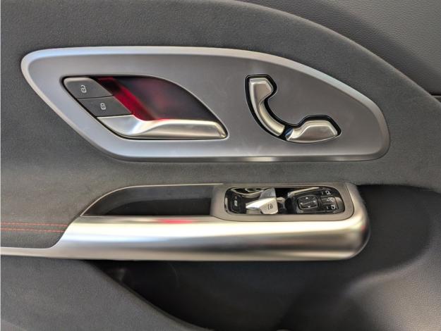 MERCEDES-BENZ GLB 250+ avec technologie EQ Limited Edition  GLB 250+ avec technologie EQ Limited Edition