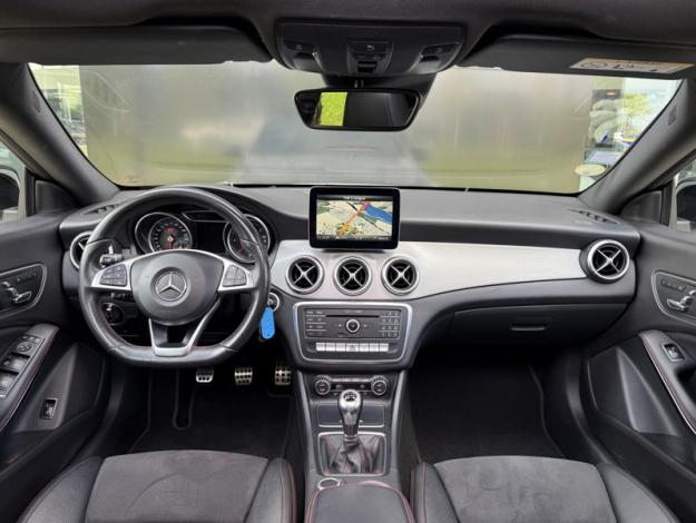 MERCEDES-BENZ CLA Coupé 180d Fascination  