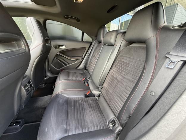 MERCEDES-BENZ CLA Coupé 180d Fascination  