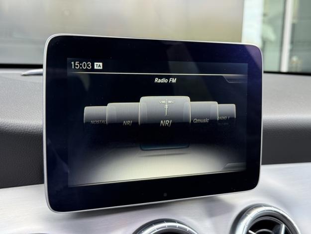 MERCEDES-BENZ CLA Coupé 180d Fascination  