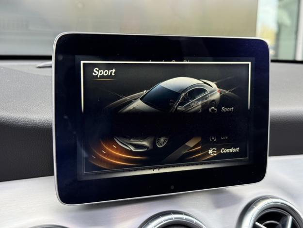 MERCEDES-BENZ CLA Coupé 180d Fascination  