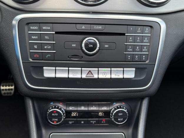 MERCEDES-BENZ CLA Coupé 180d Fascination  