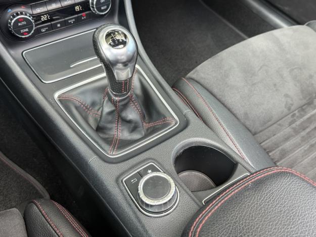 MERCEDES-BENZ CLA Coupé 180d Fascination  