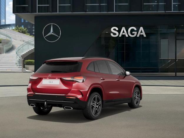 MERCEDES-BENZ GLA 200 d AMG Line  GLA 200 d AMG Line