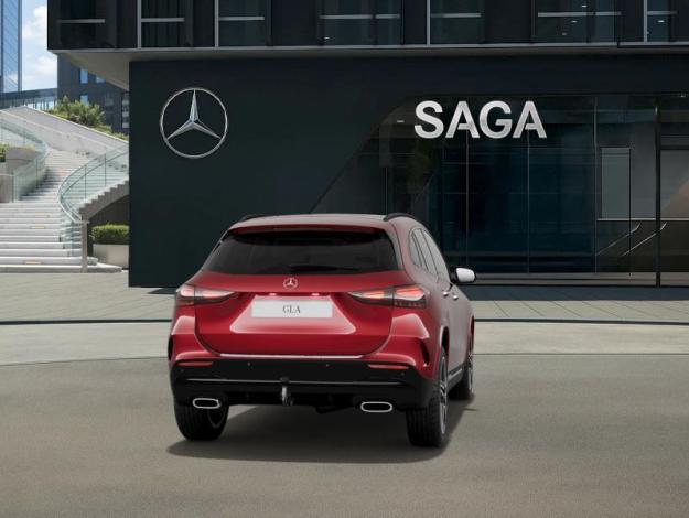 MERCEDES-BENZ GLA 200 d AMG Line  GLA 200 d AMG Line