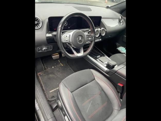 MERCEDES-BENZ GLA 200 d AMG Line  