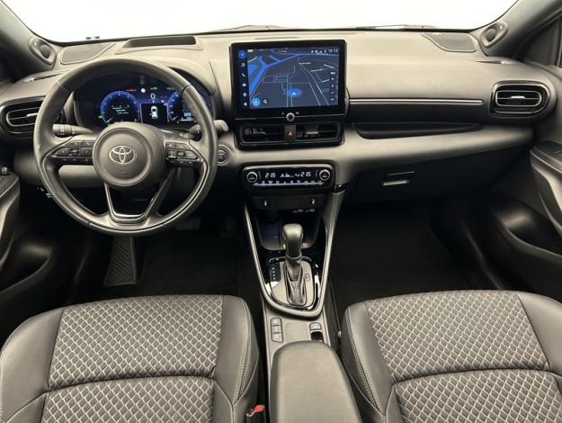 TOYOTA Yaris Hybride 130h Collection techno  