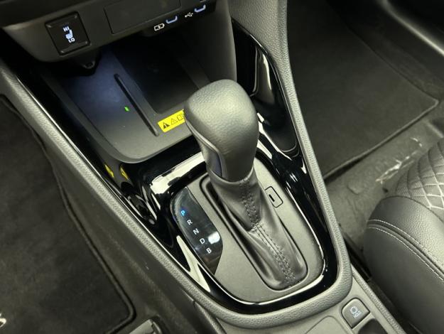TOYOTA Yaris Hybride 130h Collection techno  
